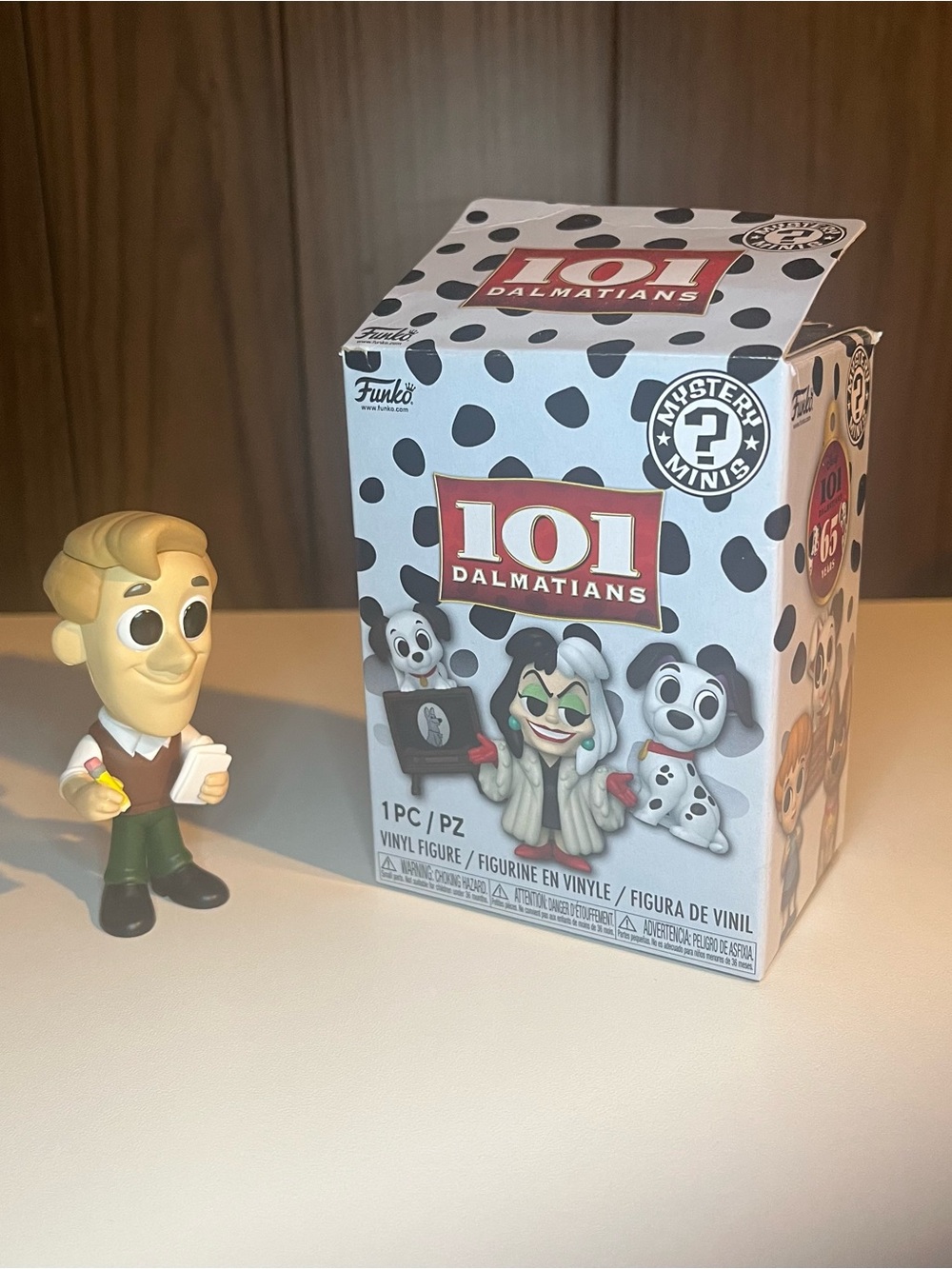 Disney's 101 Dalmatians Funko Mystery Mini Roger 1/6 Vinyl Figure New 3 Inch